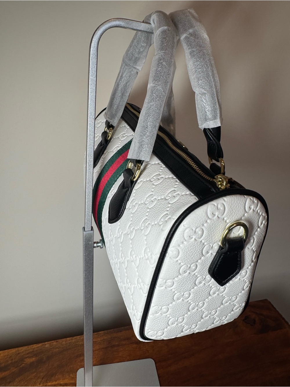 White Barrel Bag. No Brand. - Picture 5 of 7